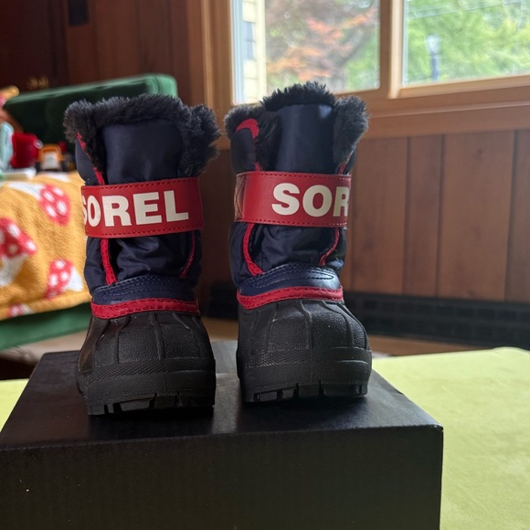 Sorel Other - Sorel Toddler size 6 snow commander snow boot blue and red